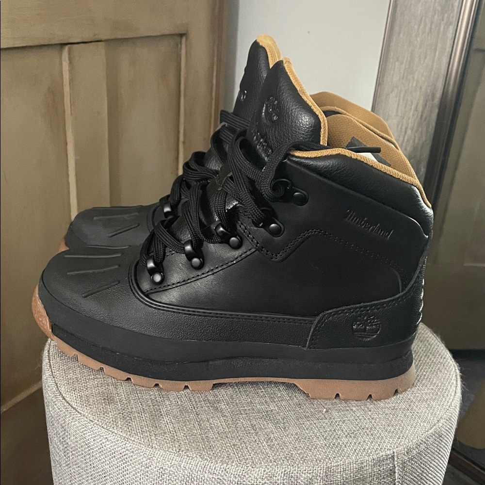 Timberland Euro Hiker boys Black and Brown Boots size 5